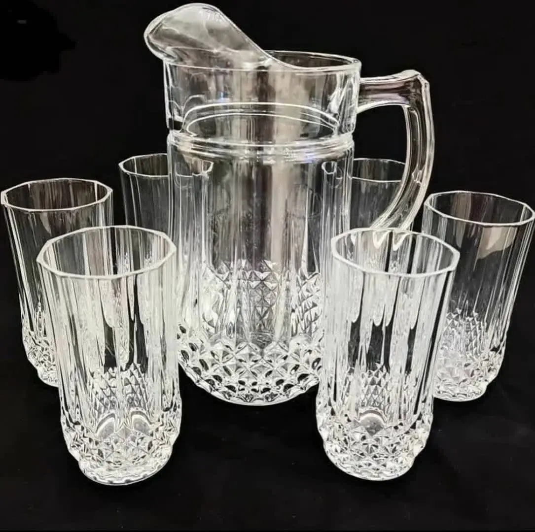 پارچ و۴عدد لیوان
