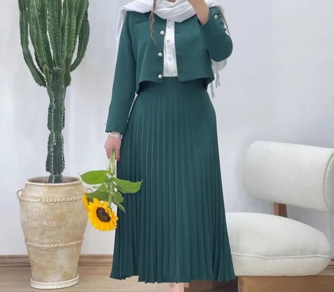 👚 نام: کت دامن پلیسه
