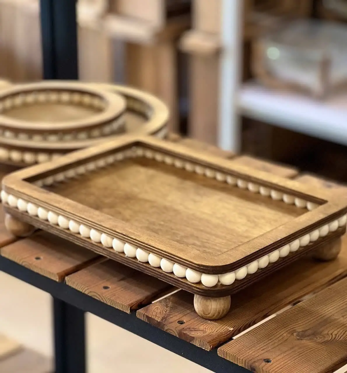 سینی ورایزر گرد ومستطیل پایه دار
