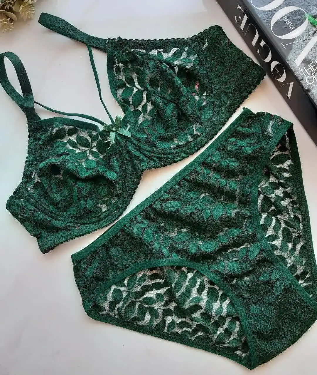 بیش از صد مدل ست 
