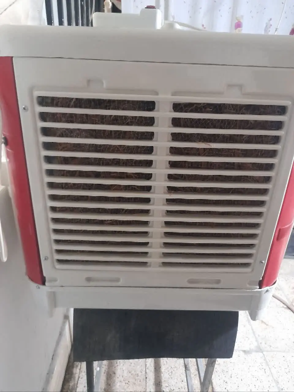 کولر مدل ۳۲۰۰ تاحالا استفاده نشده واسه تست آوردم پایین 
