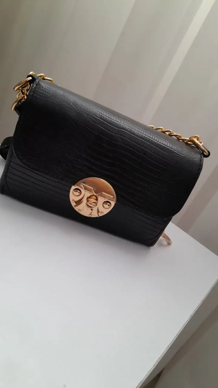 کیف وارداتی با متریال درجه ۱ 
