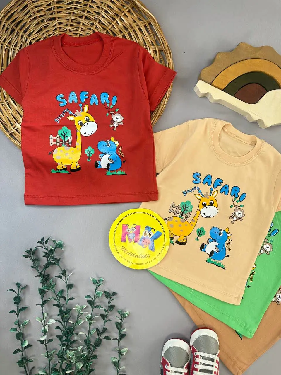 تیشرت تک طرح زرافه SAFARI نوزادی و کودک کد ۱۱۱۰۷ 
