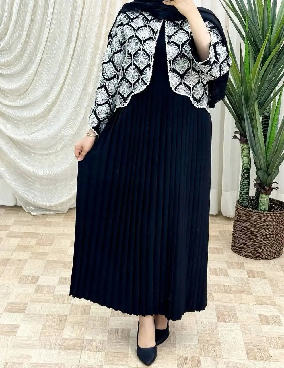 ▪️نام: دوتیکه کت و سارافون پلیسه آناهل
