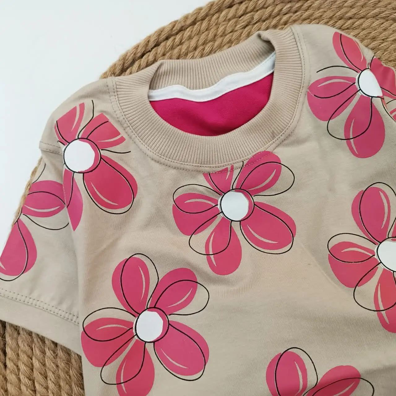 تیشرت شلوارک گل گلیمون رسید😍😍
