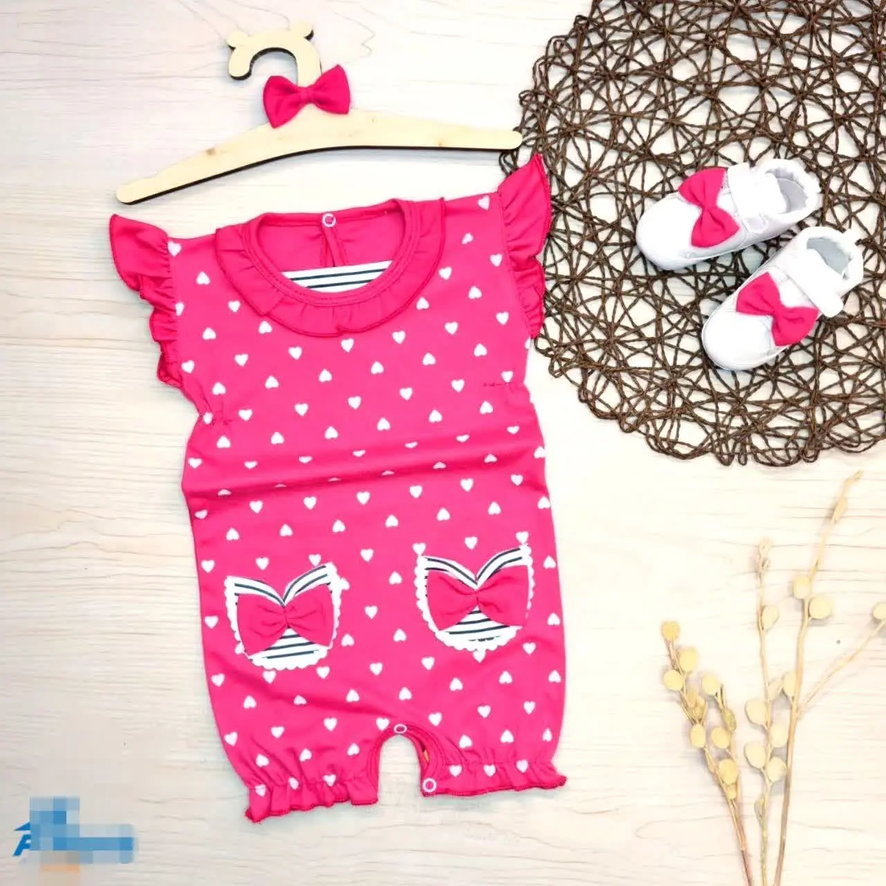 وای مامانا اینو ببینین
