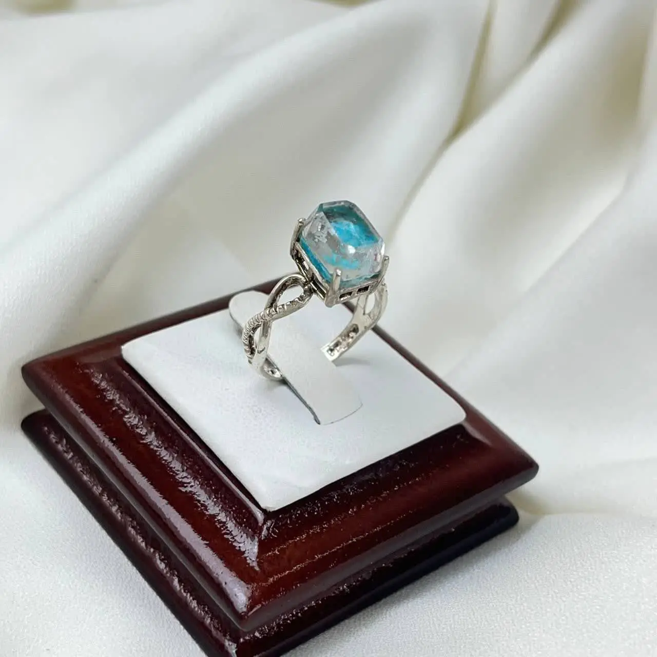 انگشتر نقره زنانه رکاب معرو...