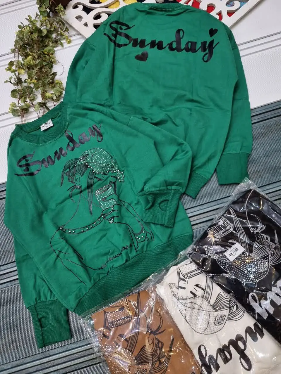 🇮🇷🧥🧶👗👚👔🎽👕👖💎
