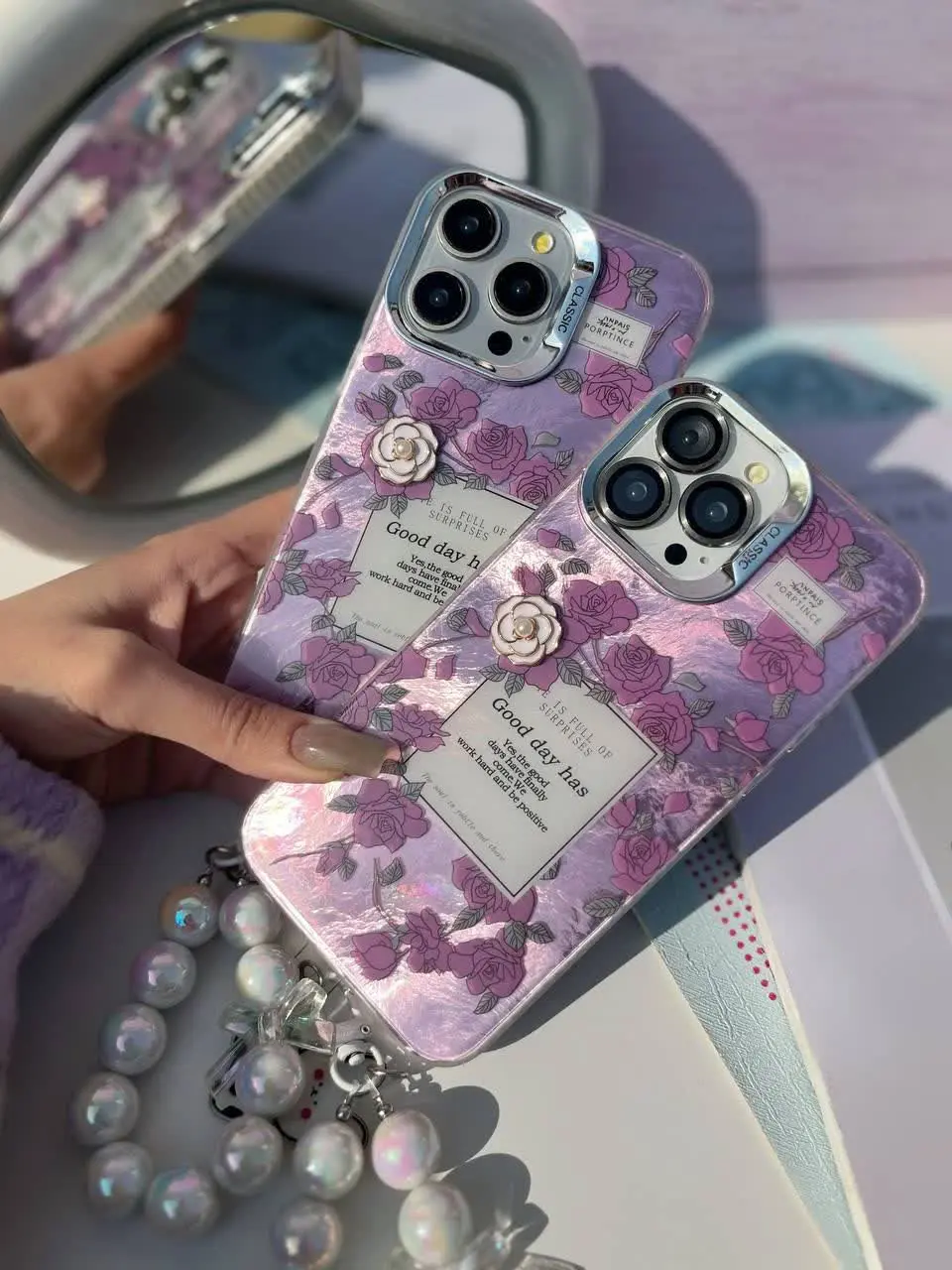 قاب ماربل گل بنفش لنز باز و دور لنز فلزی گل برجسته طرح زمینه ماربل
