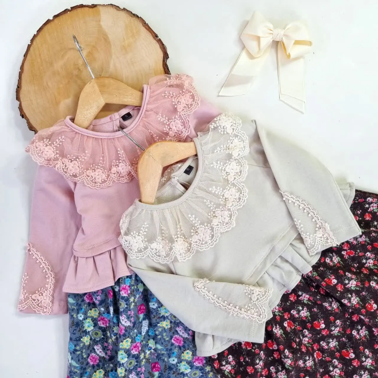 سارافون گلدار یقه دانتل تارا
