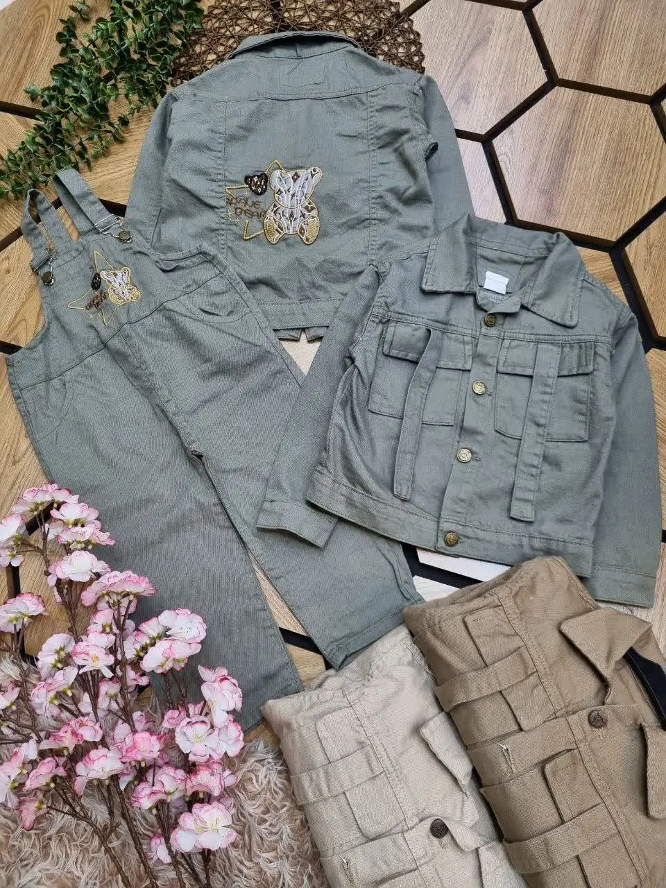🇮🇷🧥🧶👗👚🎽👕👖👔💎
