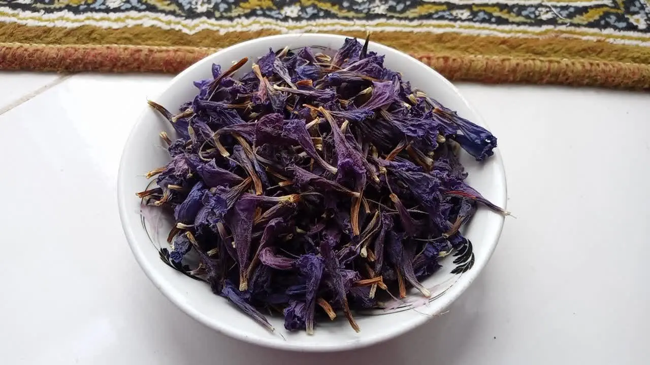 🛍در بسته های ۵۰و۱۰۰گرمی موجوده