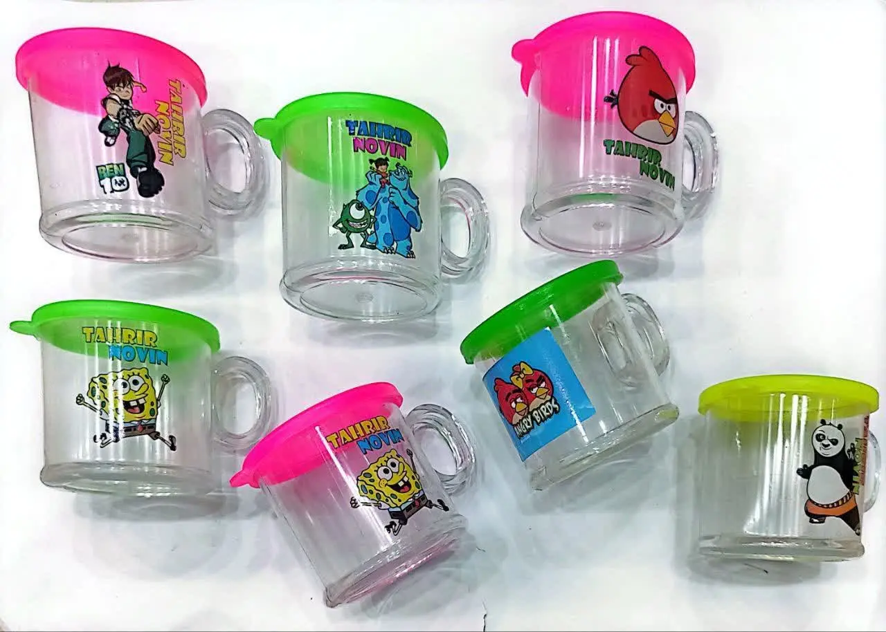 لیوان درب دار طرح شیشه‌ای
