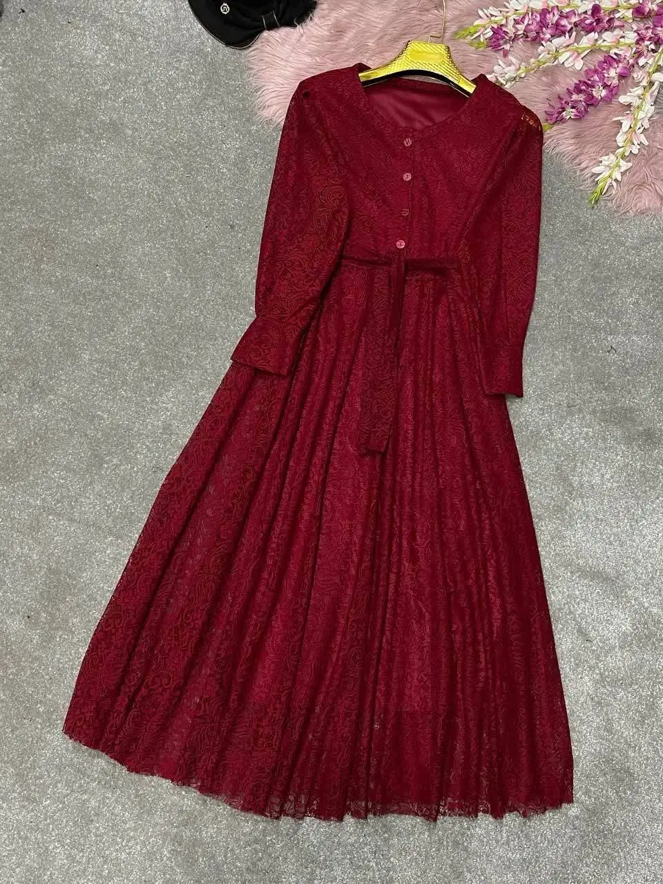 پیراهن دانتل