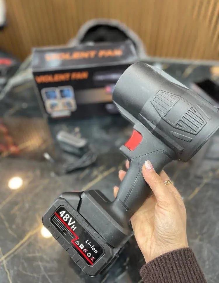 جنس بدنه پلاستیک، دارای کاب...