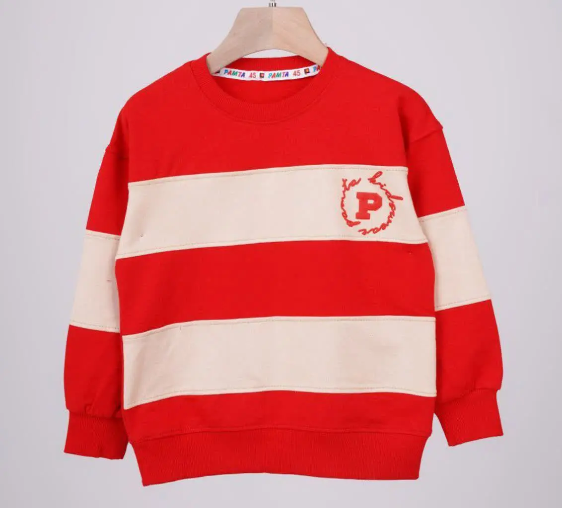 یه بلوز اوردم که باب میل ما...