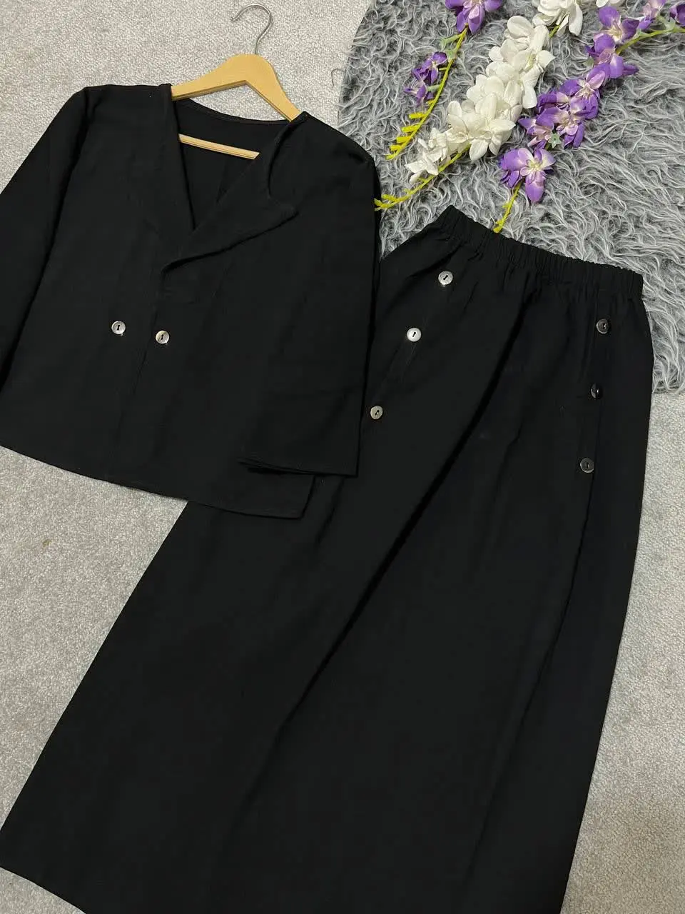 👚 نام: کت دامن الماس
