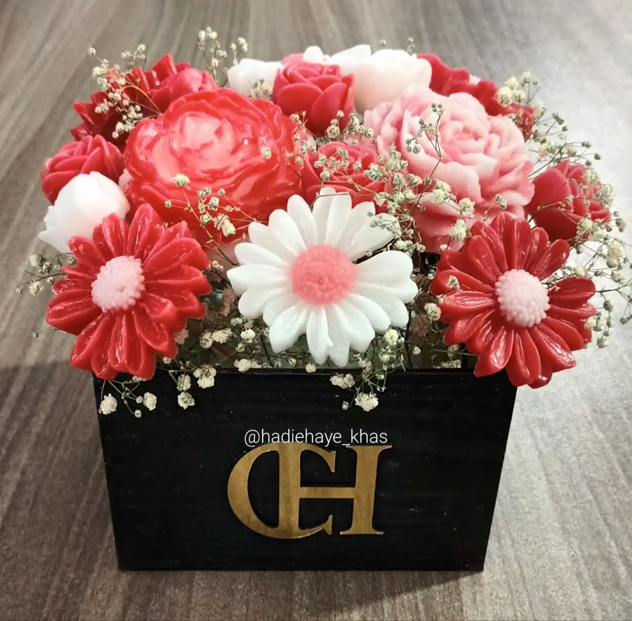 عاشق این باکس گل‌های شمعی هستم😍😍
