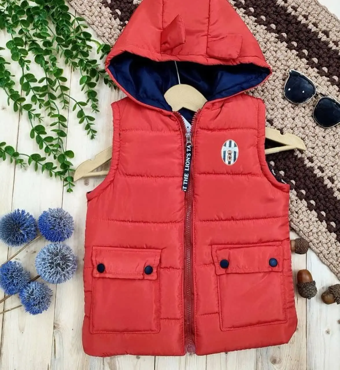 این پافرا انقد خوبه که هر بچه‌ای حداقل باید دوتا با رنگ متفاوت داشته باشه😍😍
