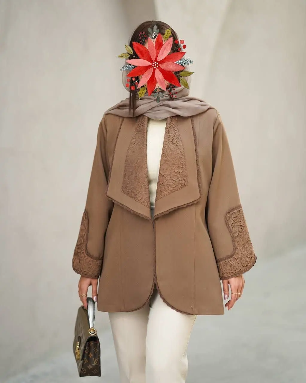 📌مدل: 😉 طنین 
