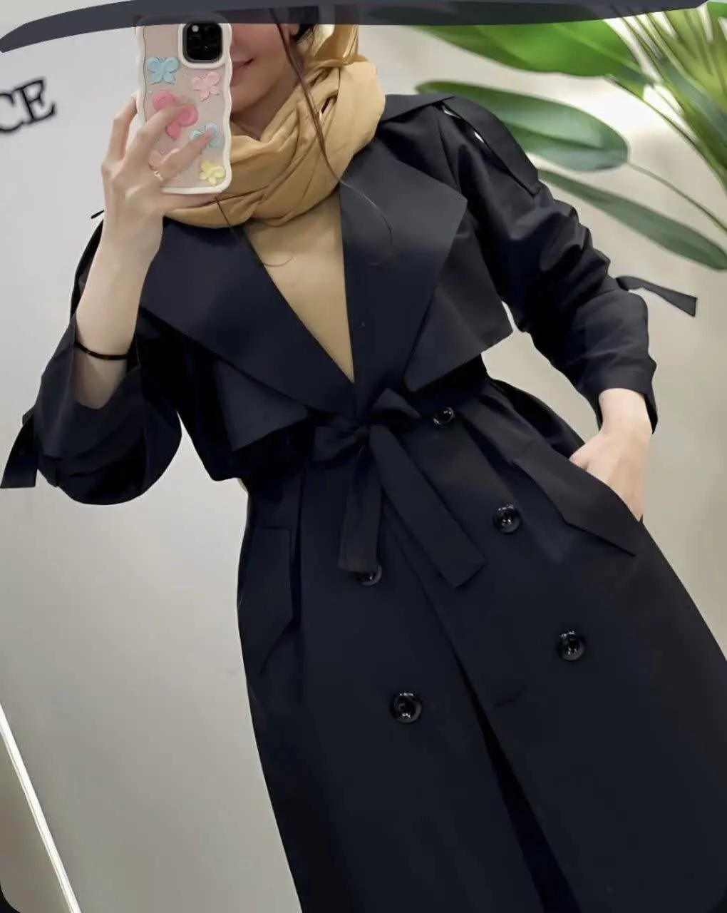 👚نام: مانتو بارونی روژین