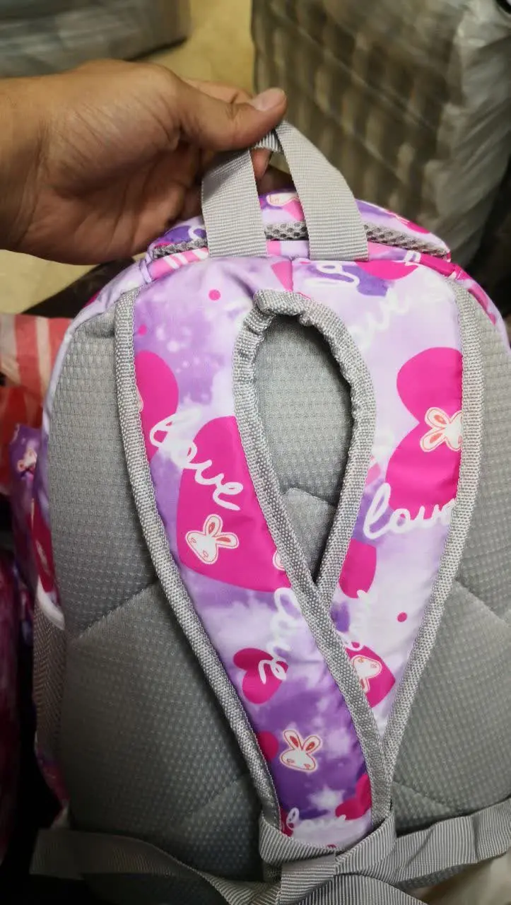 ۱جیب اصلی + ۴جیب جلو کیف
