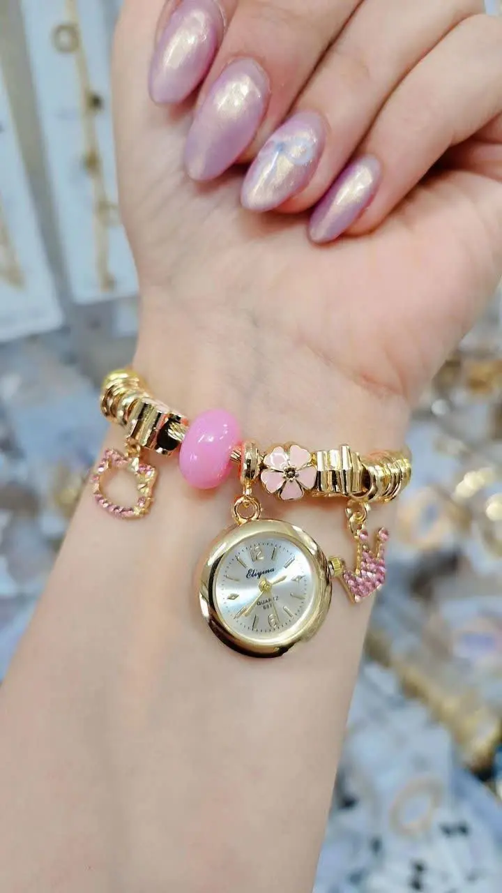 جدیدترین طرح ساعت دستبندی جذاب😍
