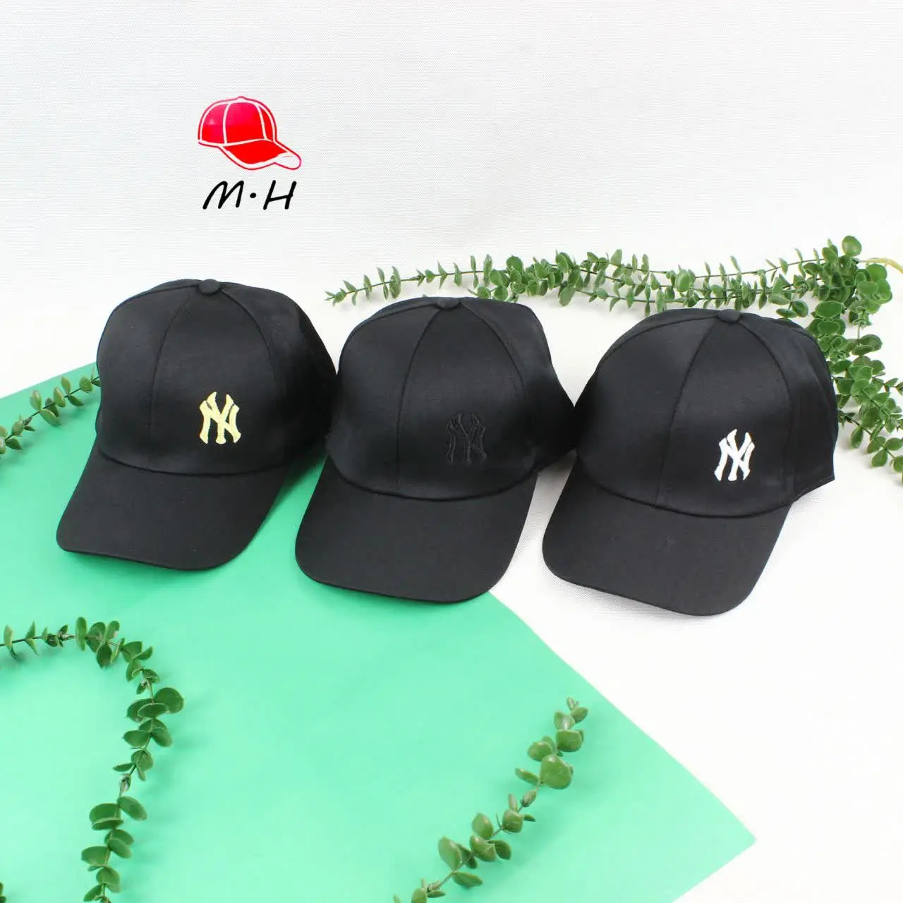 کلاه مشکی گلدوزی هم شارژ کردیم براتون 👌💯
