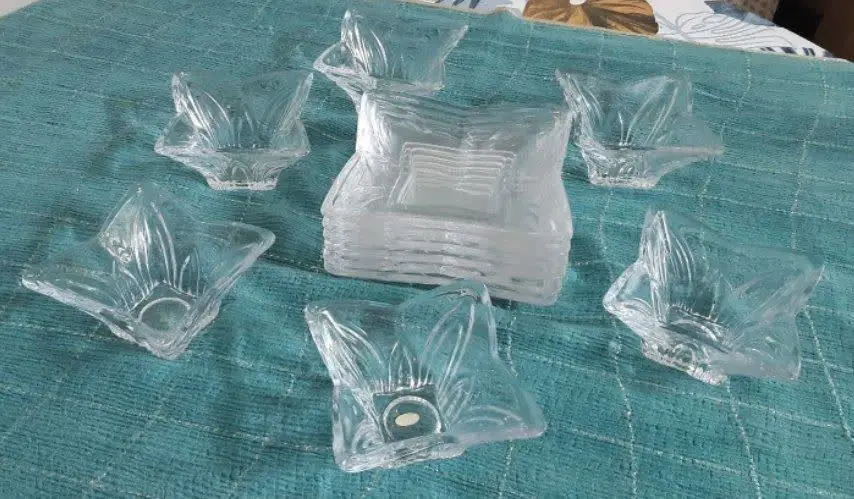 یک دست پیاله وپیش دستی آجیل خوری 
