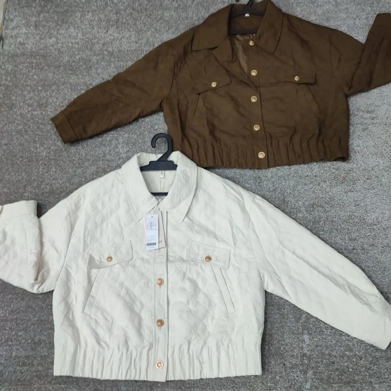 👚نام، مدل، ماه آفرید 
