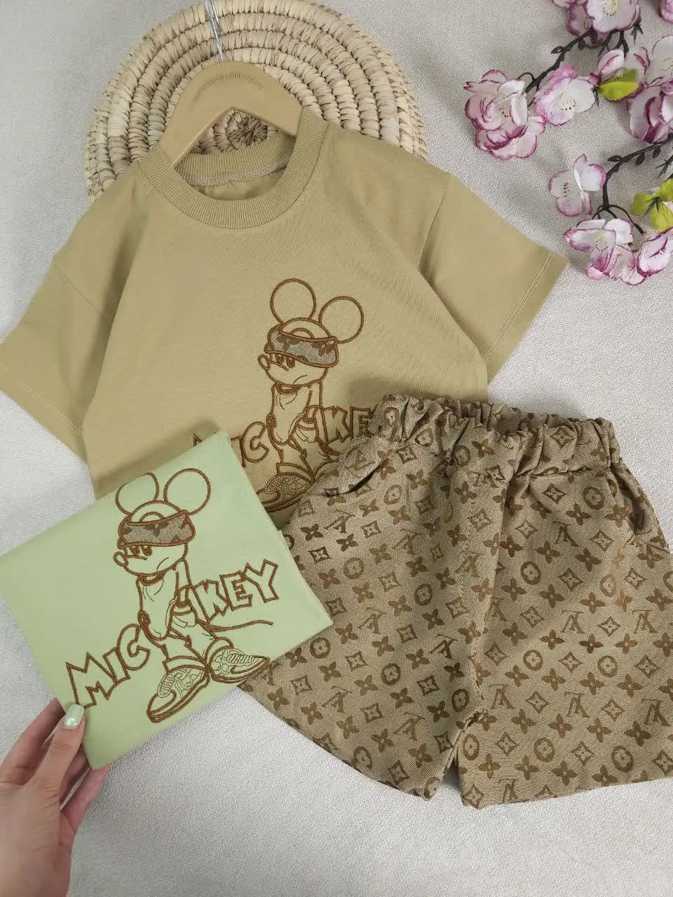 تیشرت شلوارک اسپرت میکی
