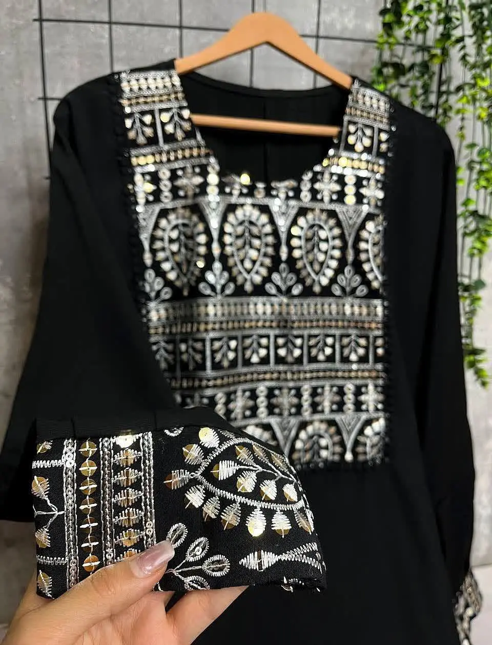 نام مدل: مانتو عبایی حورناز 😎
