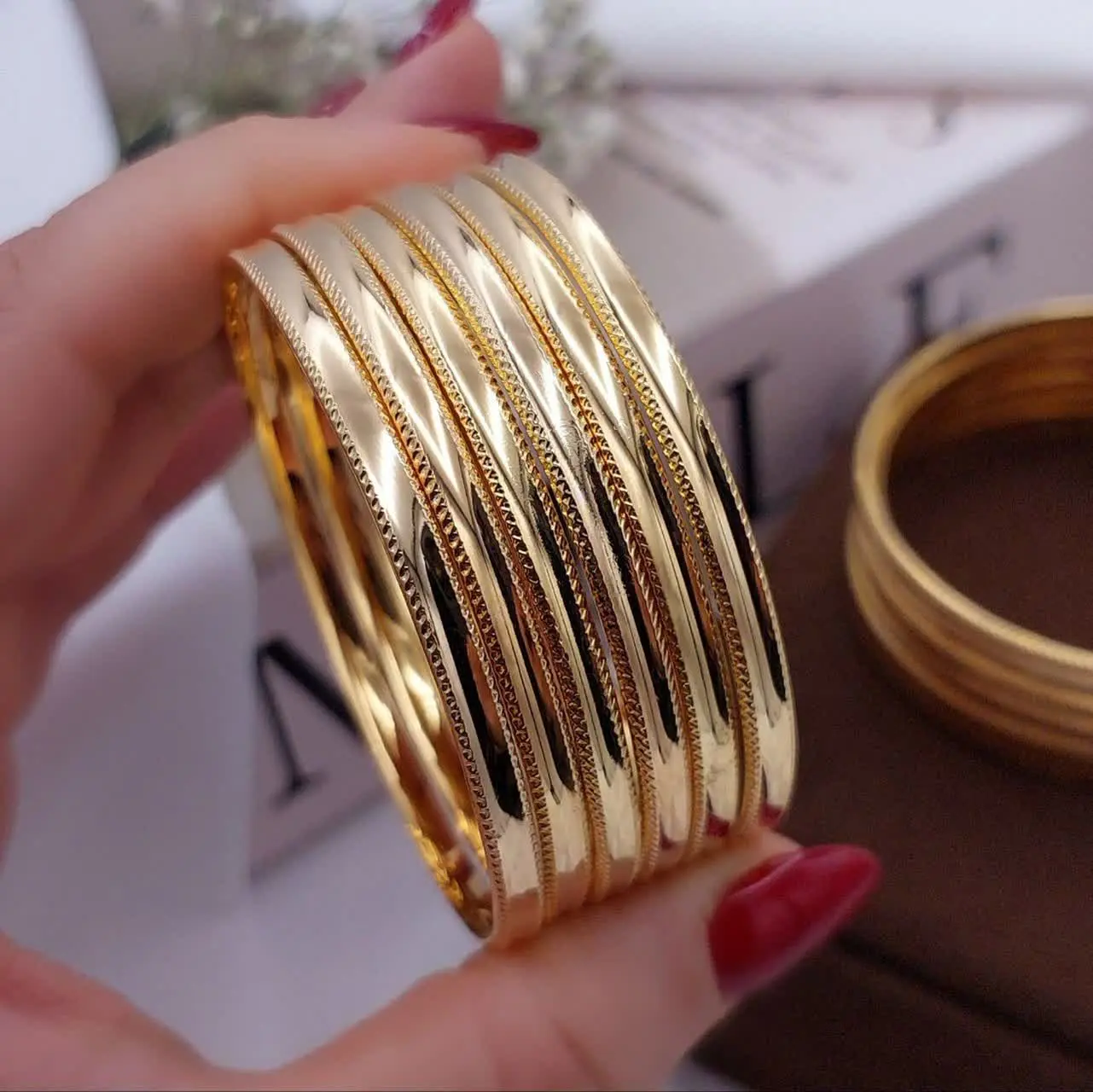 #النگو طرح طلا ترکیبی تراش‌آینه‌ای جدید😍
