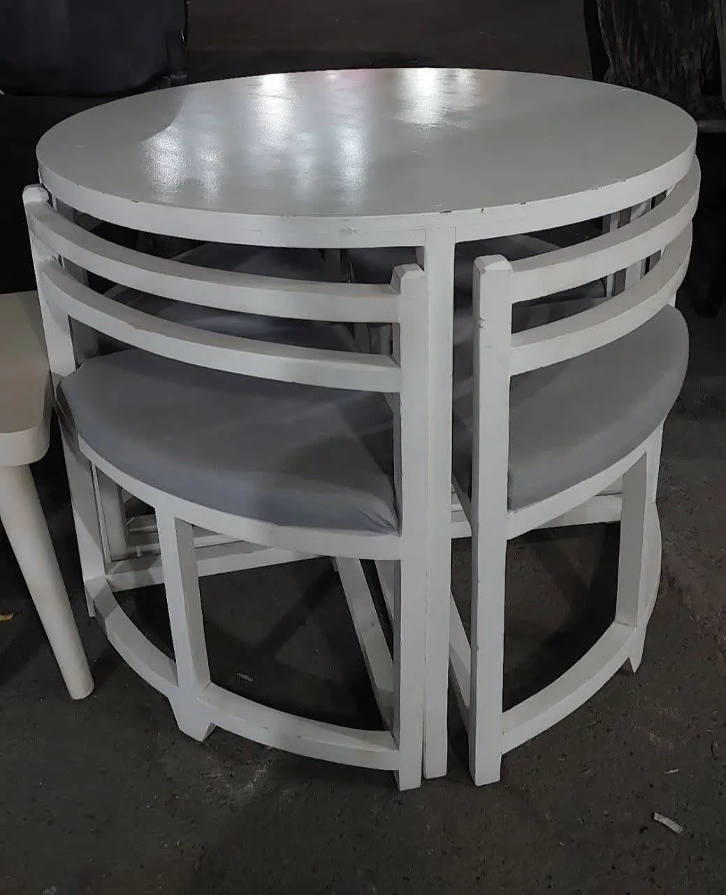 میز ناهارخوری ۴نفره