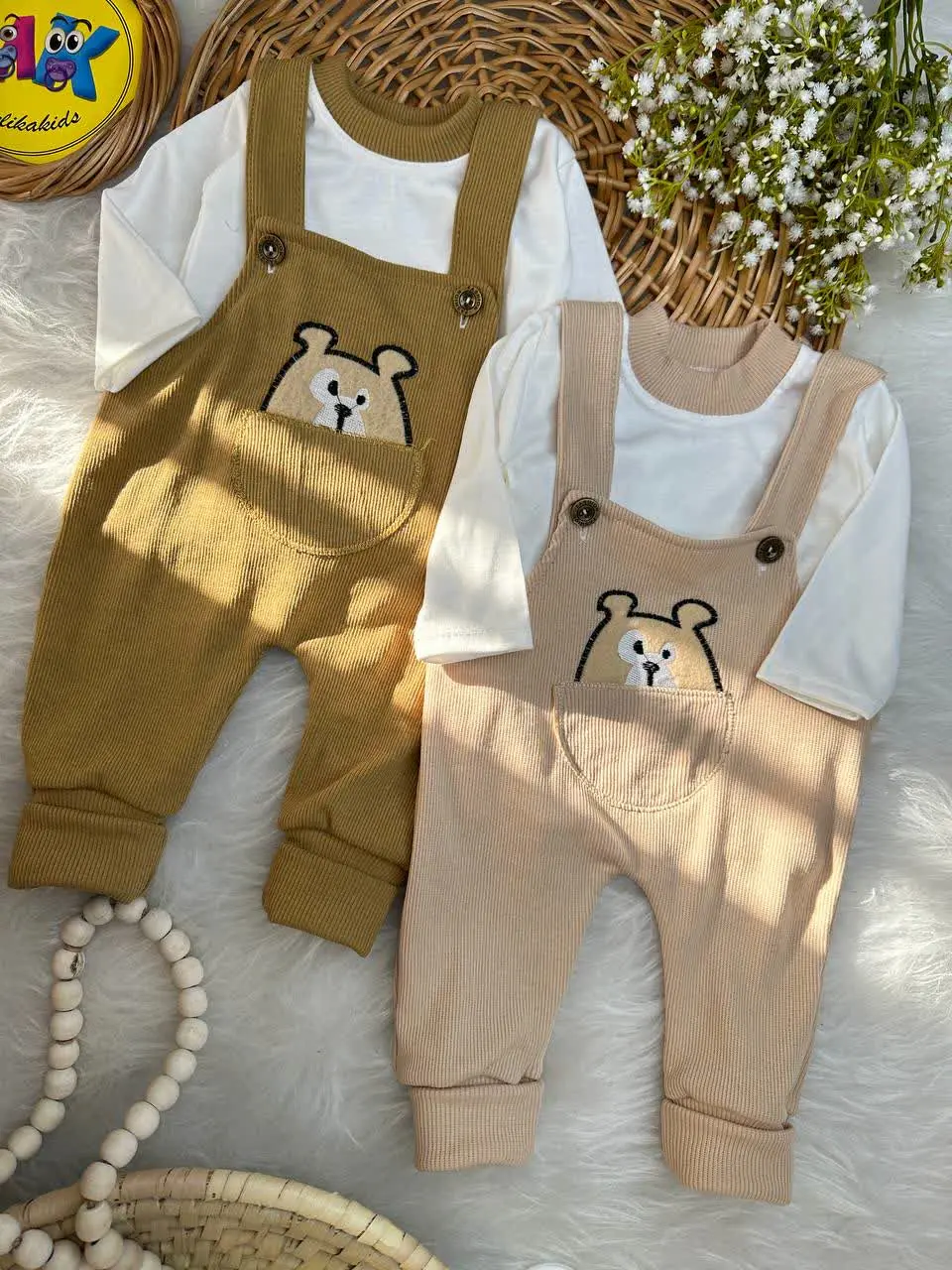 سرهمی پیشبندی کبریتی طرح هاپو جیبی گلدوزی نوزادی و کودک کد ۱۱۲۰۹۰ 
