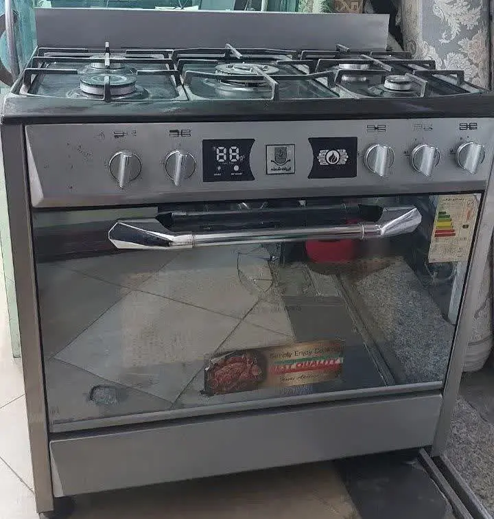 گاز طرح فر تمیز عالی