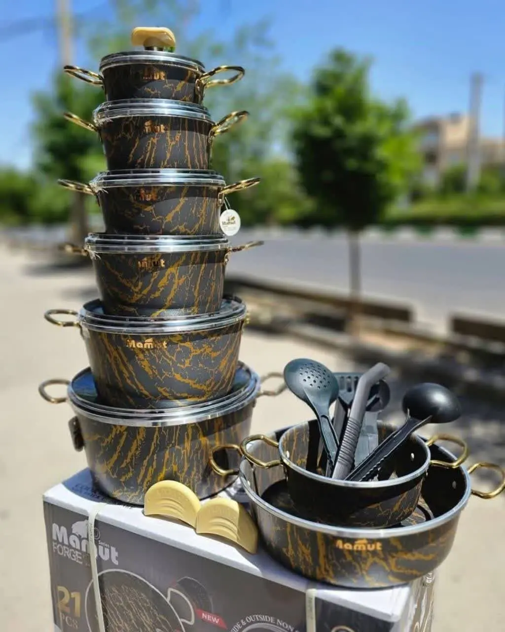 🎨 در دو رنگ مشکی و کرم