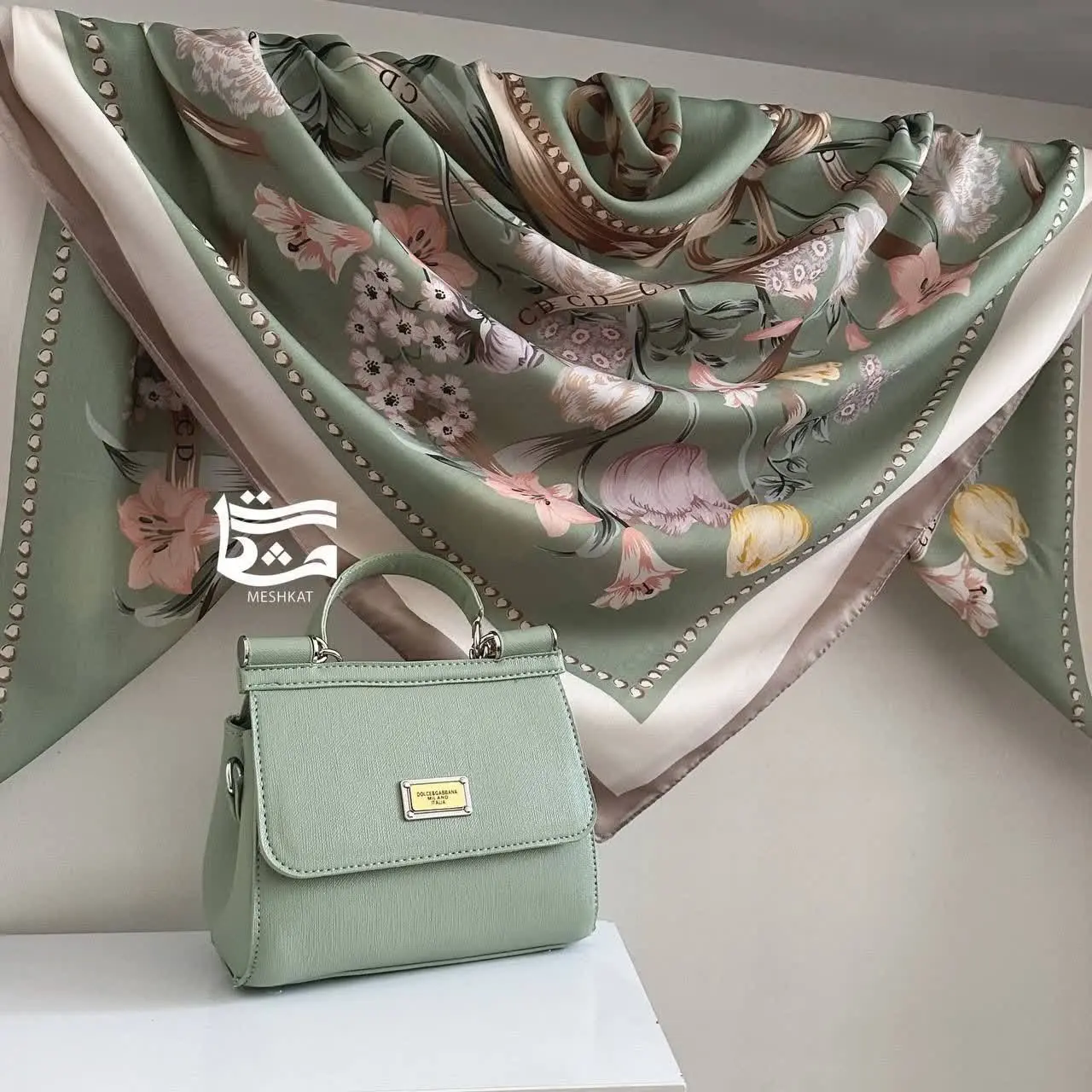 ست خوشگلمون با دو مدل کیف ت...