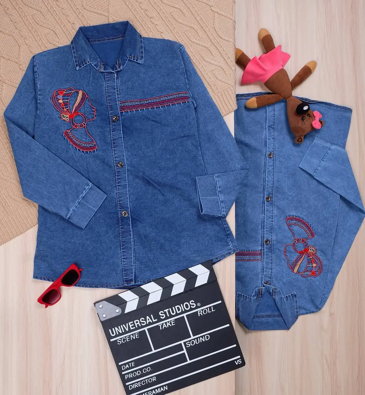 👫مانتو جین آبی روشن/تیره گلدوزی نیمرخ👫
