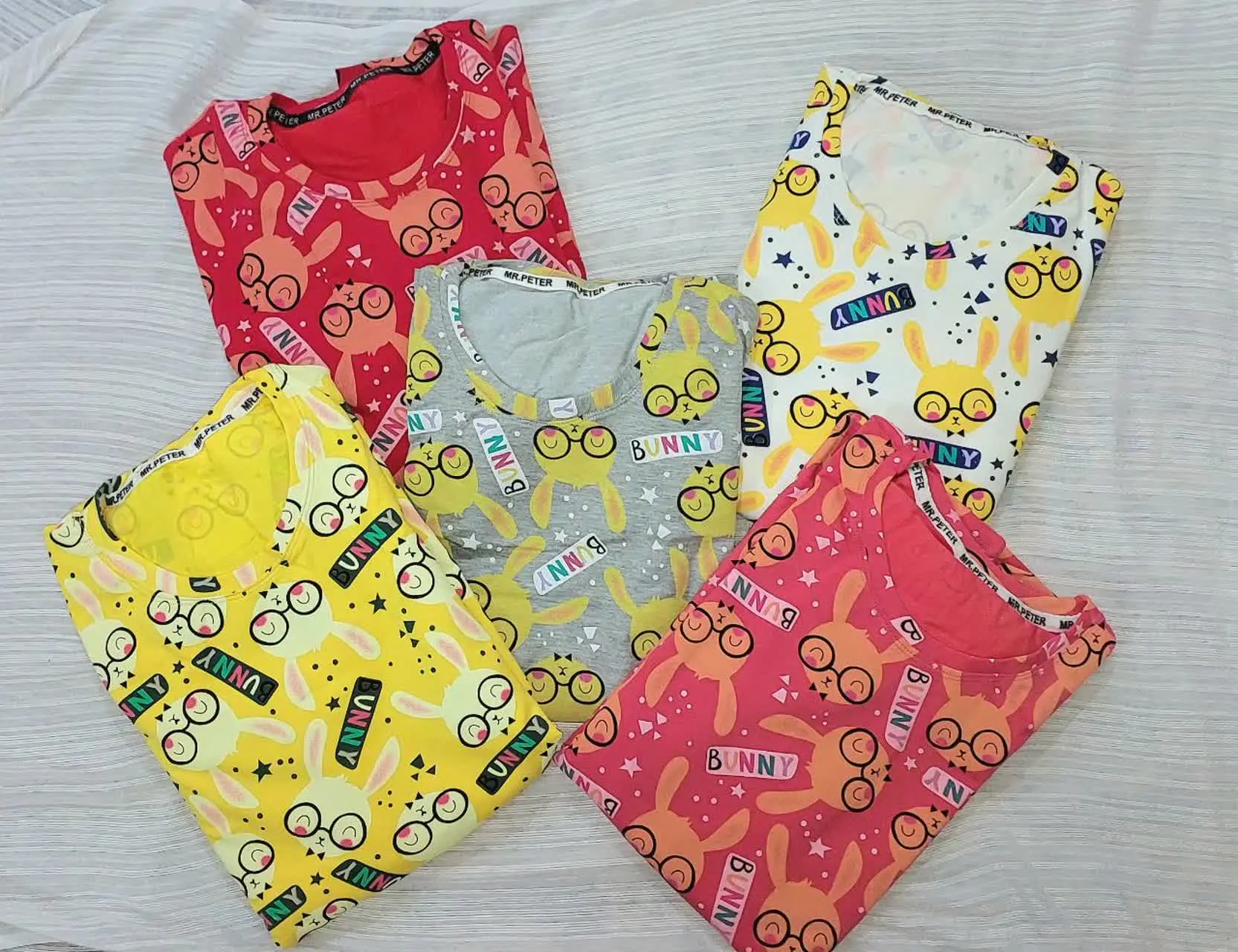 تیشرت شلوارک طرح Bunny🐰💕
