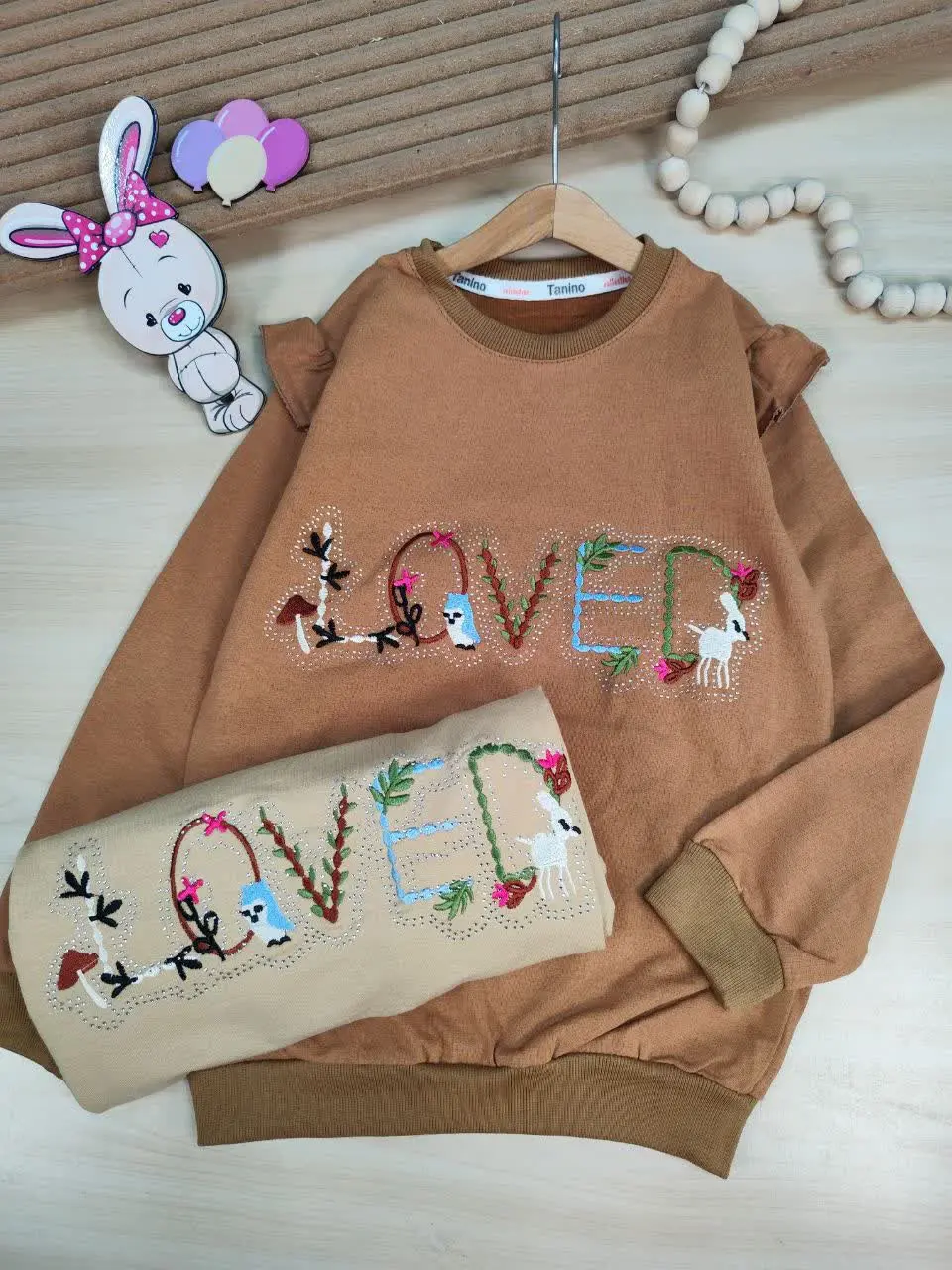 بلوز تک لاو گلدوزی