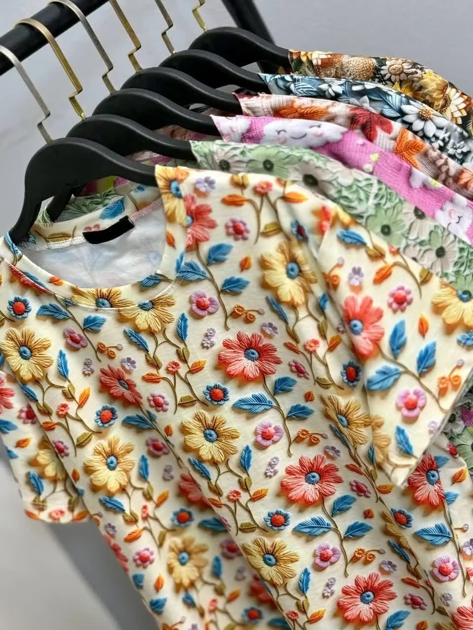 نام: ست تیشرت شلوار راحتی ٣ بعدی
