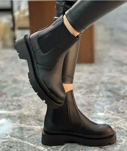 نیمبوت شیک و راحت