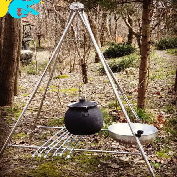 و نهایتا یه منقل بسیار زیبا و جا دار واسه پختن غذا و درست کردن چایی آتیشی😋😋
