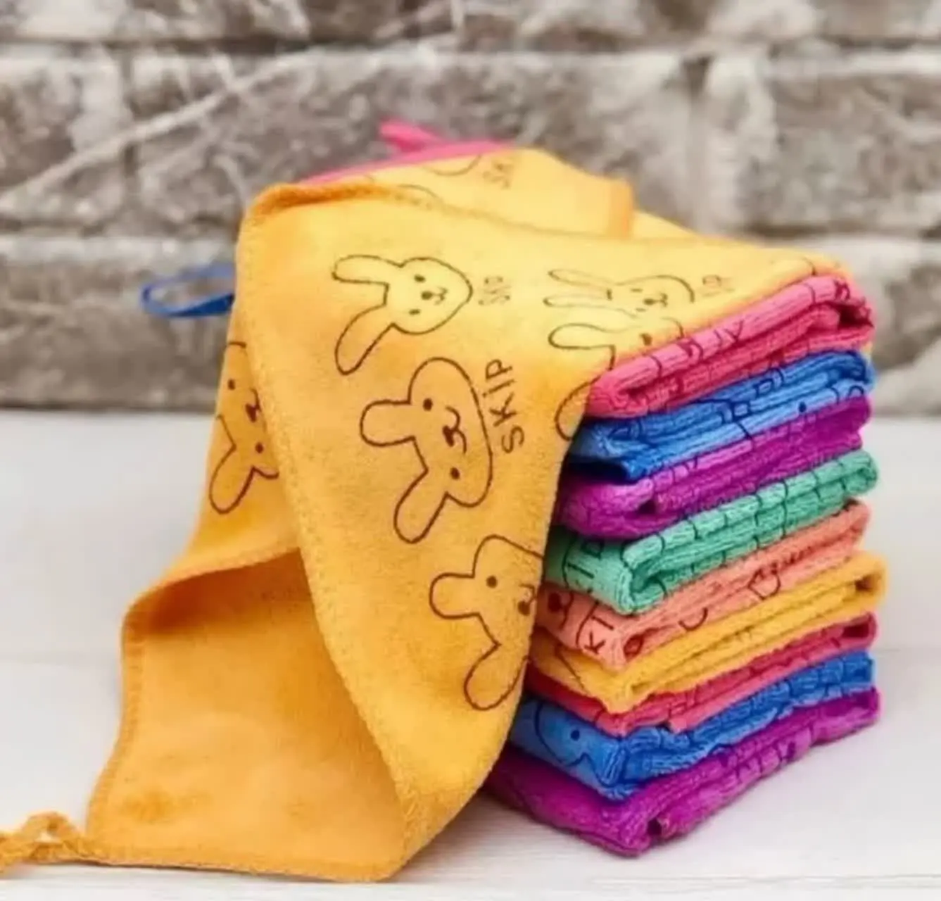 فقط ببینید چجوری دلبری می‌کنن این خرگوشی ها🐇🐇🐇🐇
