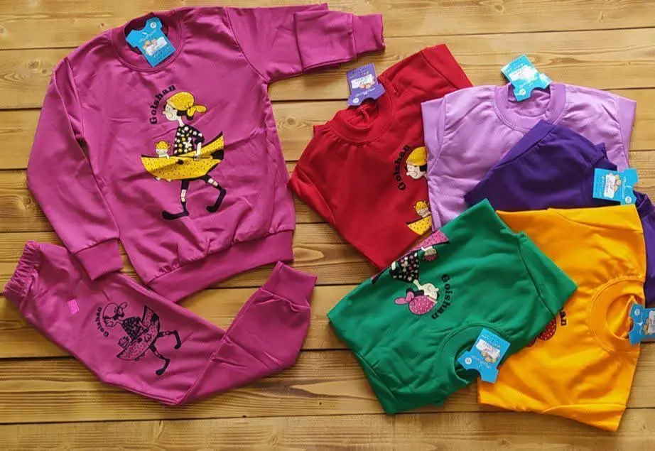 ست بلوز شلوار چهار فصل هم رسید 😍🤩✨
