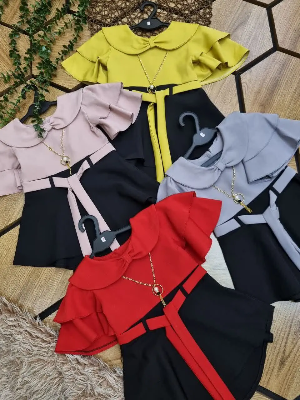 🇮🇷🧥🧶👗👚🎽👕👖👔💎
