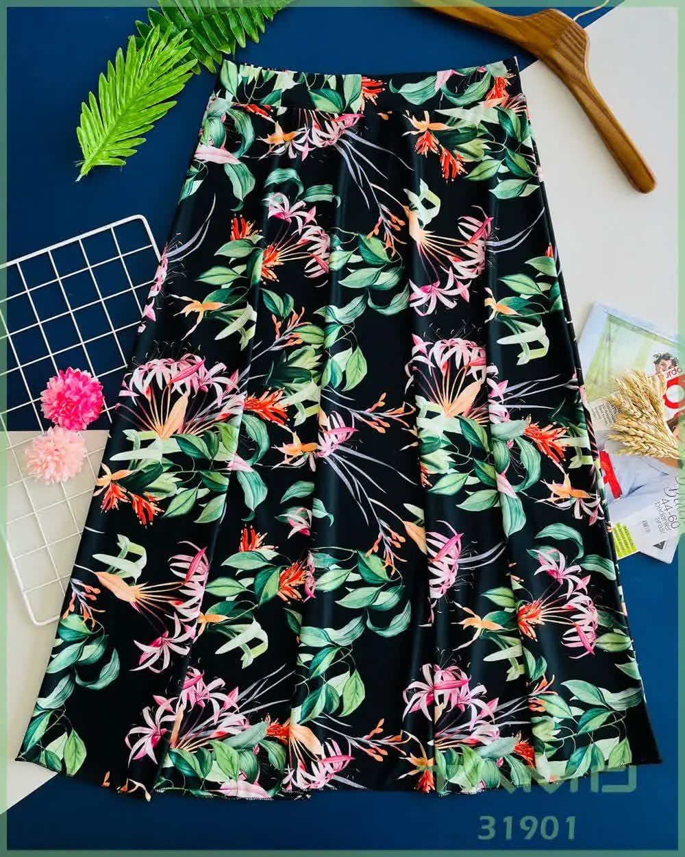 🔸 دامن نیم کلوش
