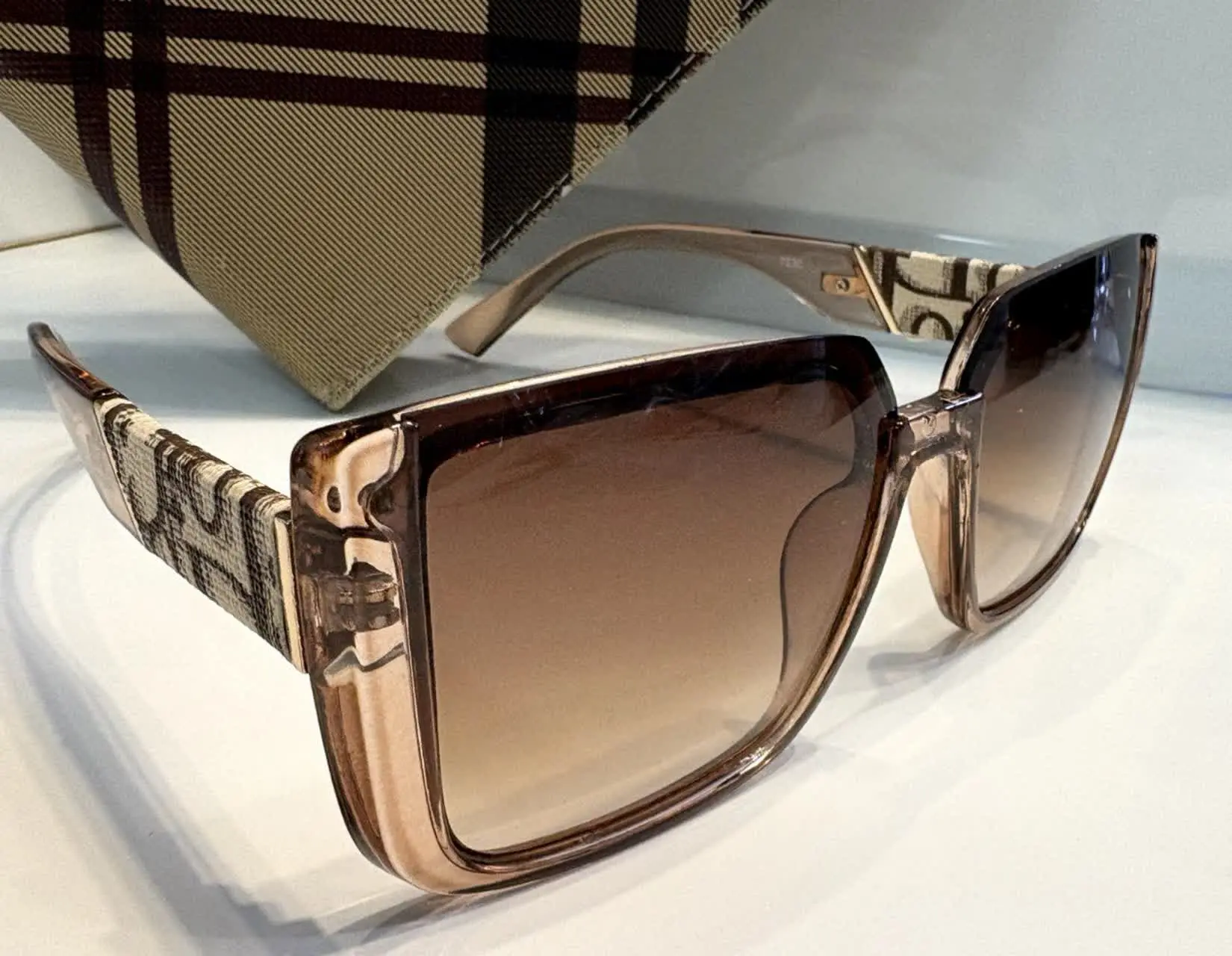 💥💥💥عینک افتابی💥💥💥
