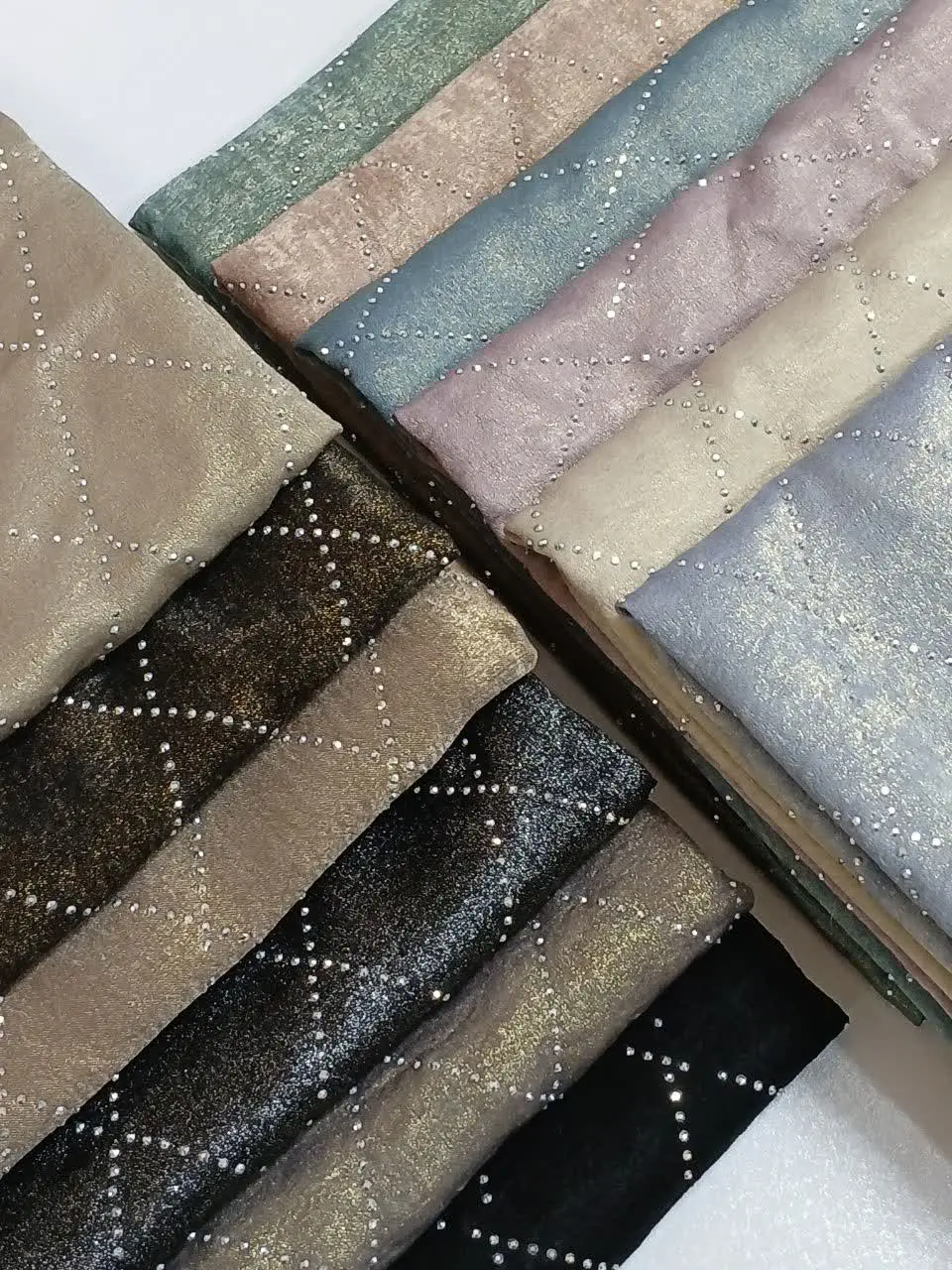 روسری مجلسی فلورانس نگین مربعی